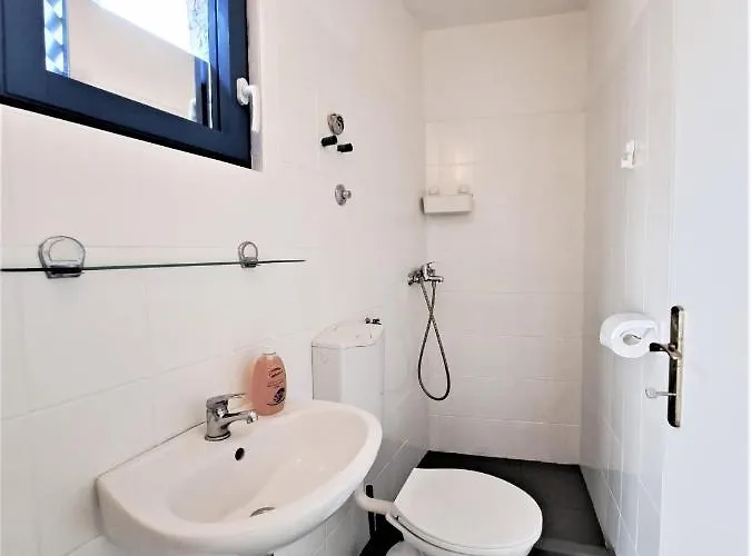 Robinson Villa Tkon